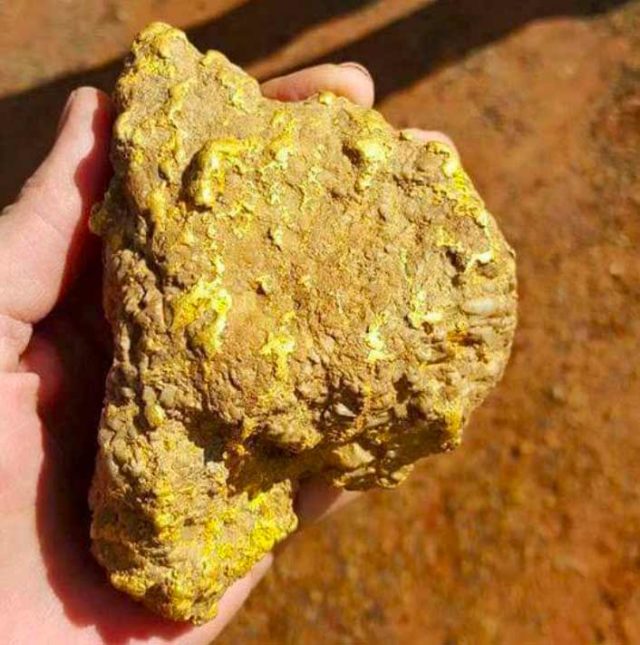 De Grey puts foot on Pilbara patch that gave up this 1.3kg gold nugget ...