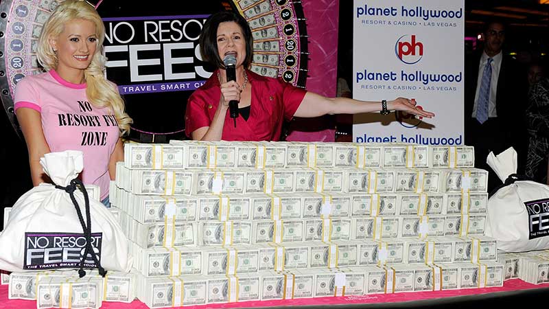 PiIe-of-cash