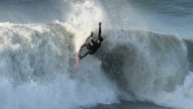 Hiroto Ohara surfing. Pic: Matt Roberts / Getty)