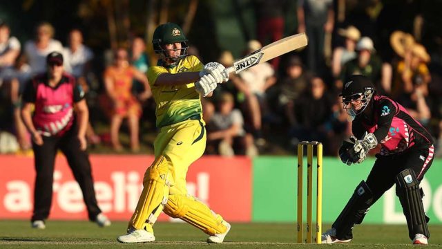 Elyse Villani hits out in the second T20 vs New Zealand. Pic: Chris Hyde