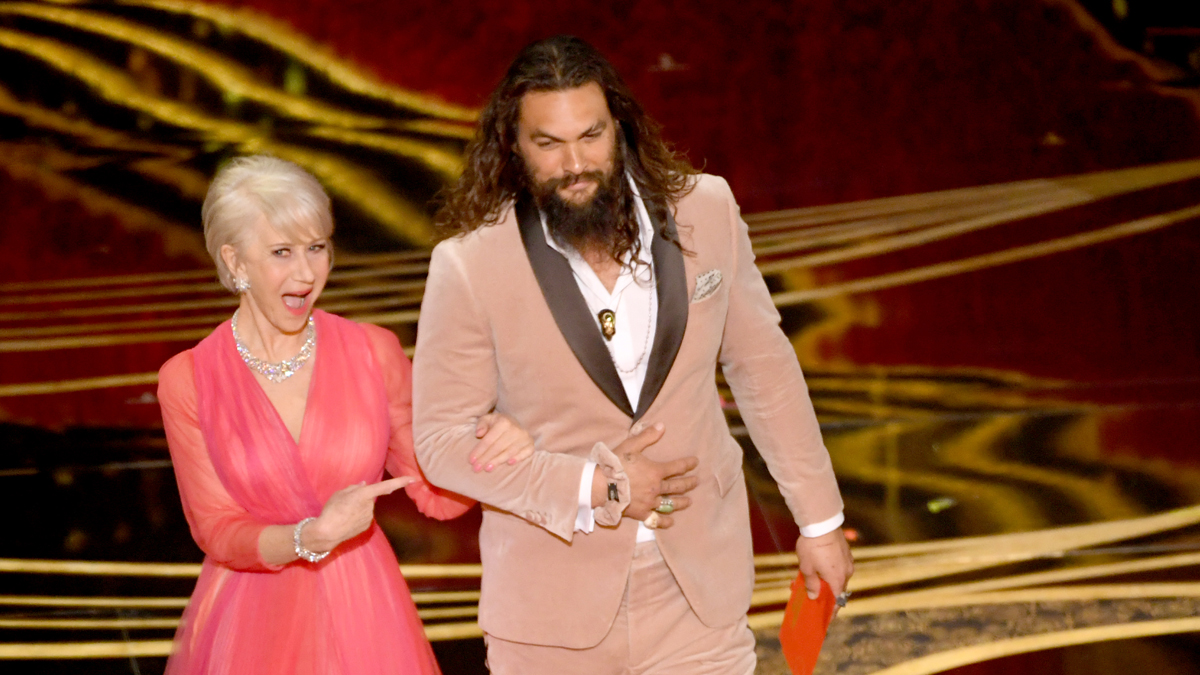 Lunchtime ASX small cap wrap: Who’s making an award-winning entrance today?