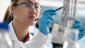Health: Investment from a DNA sequencer sends Race Oncology flying