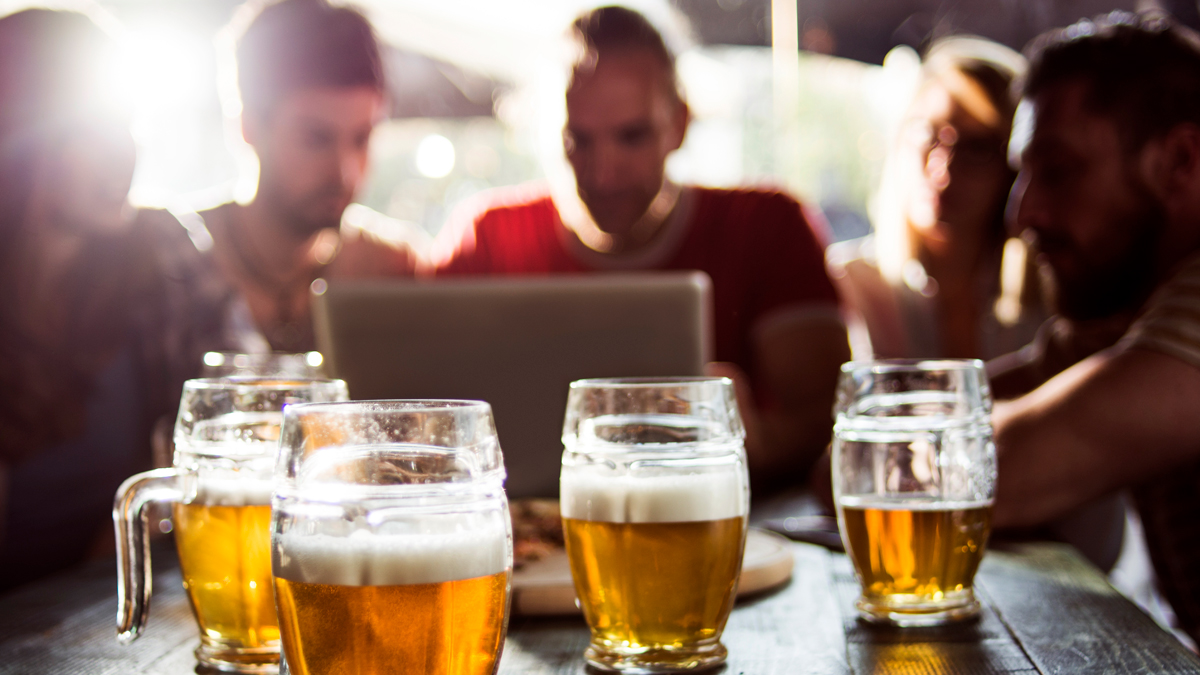 Weekly ASX small cap wrap: Who’s getting drunk this week?