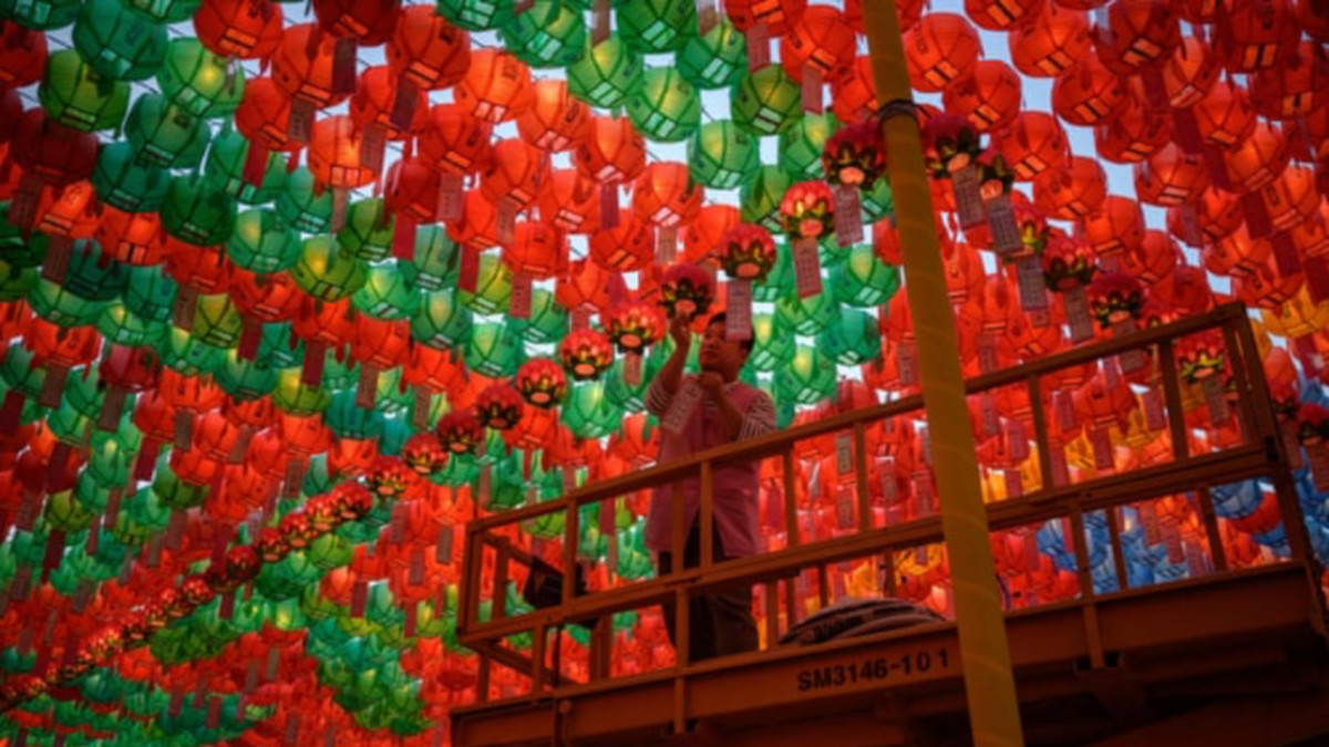 10 at 10: These ASX stocks have their colours nailed to the mast this morning