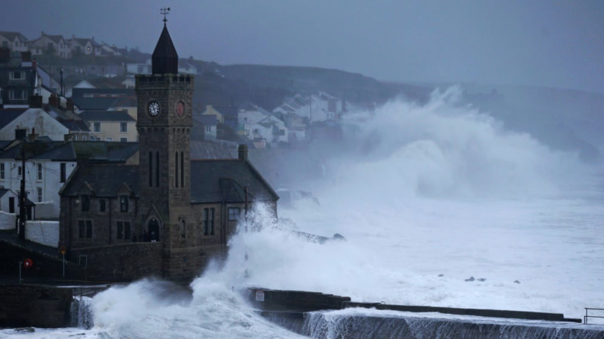10 at 10: These ASX stocks have made landfall this morning