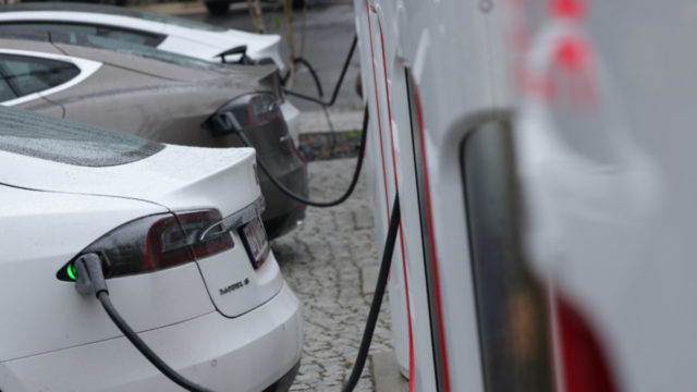 electric vehicles renewable energy
