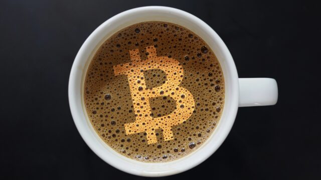 Bitcoin cup and handle