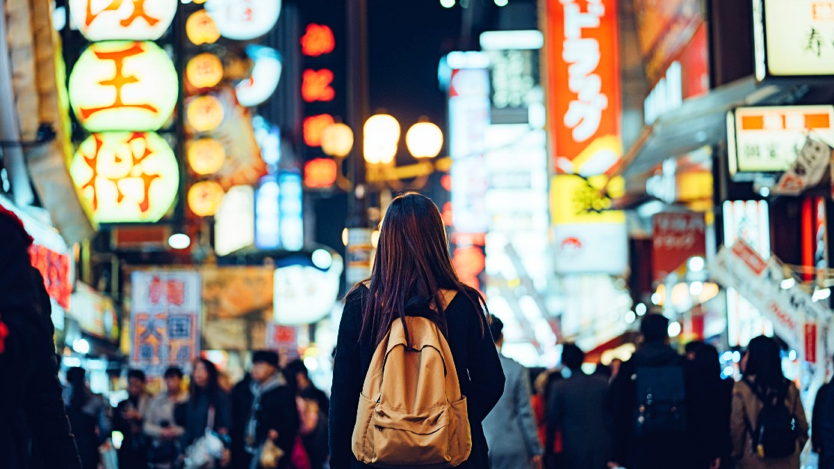 Warren Buffett piles in on Japan, earning ultra-easy USD profit from ultra-easy yen debt