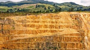 Uvre New Zealand gold