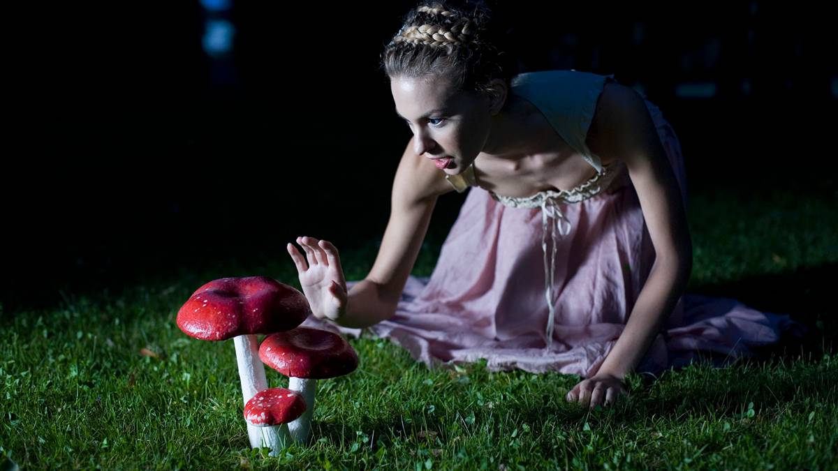 Tryptamine psilocybin trial