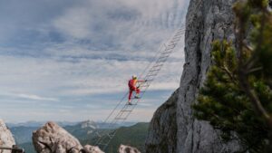 Locksley Resources (LKY)