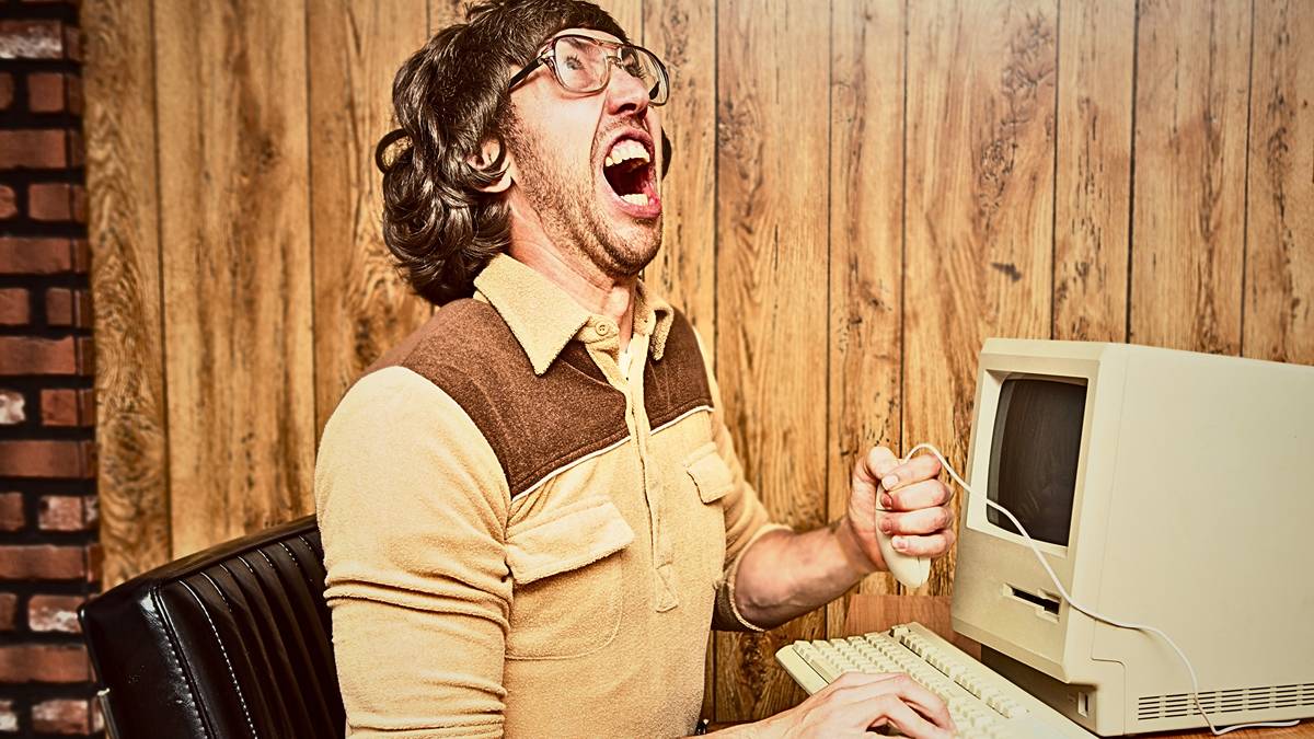 Closing Bell: Tech losses frustrate market gains as 360 continues to fall